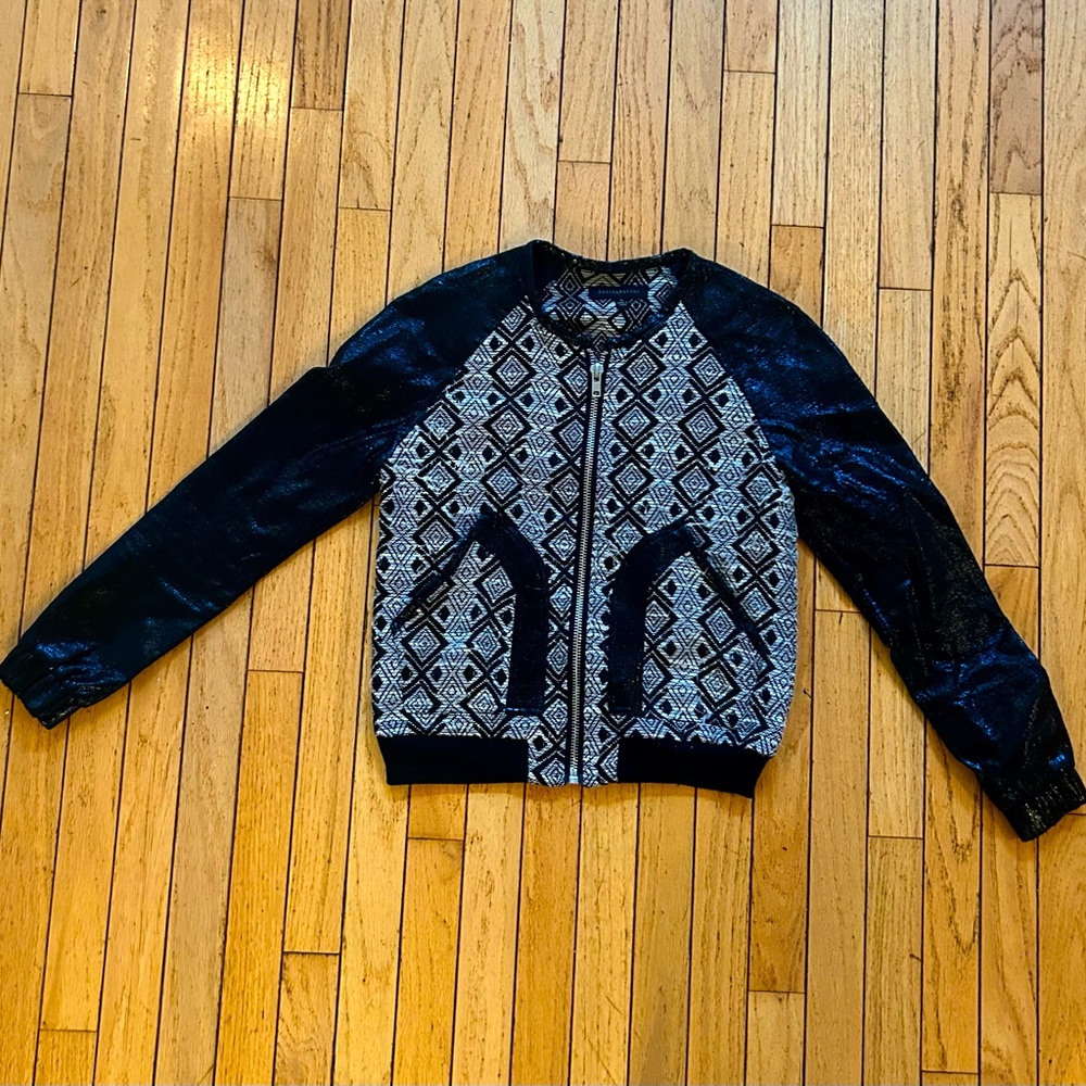 Light Black and White Jacket great for casual wear!